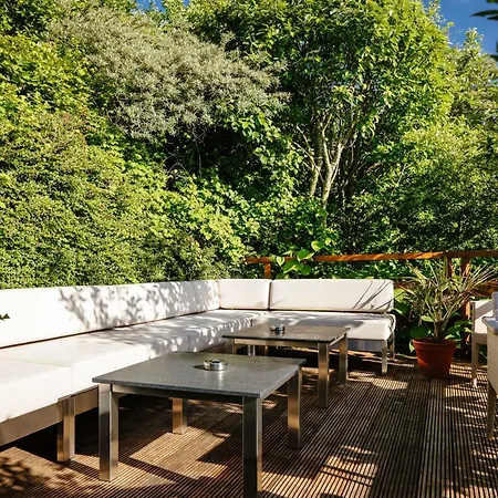 Insulaner Dependance *